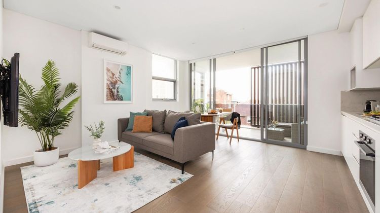 Urban Rest - Azure Apartments Bondi Room