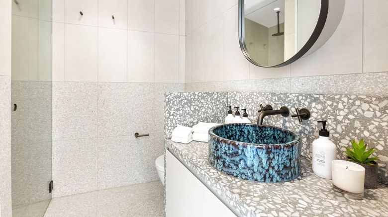 <b>Urban Rest - The 249 Darlinghurst Room</b>. Images powered by <a href="https://www.leonardoworldwide.com/" title="Leonardo Worldwide" target="_blank">Leonardo</a>.