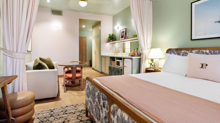 Palihouse Hyde Park Village Room