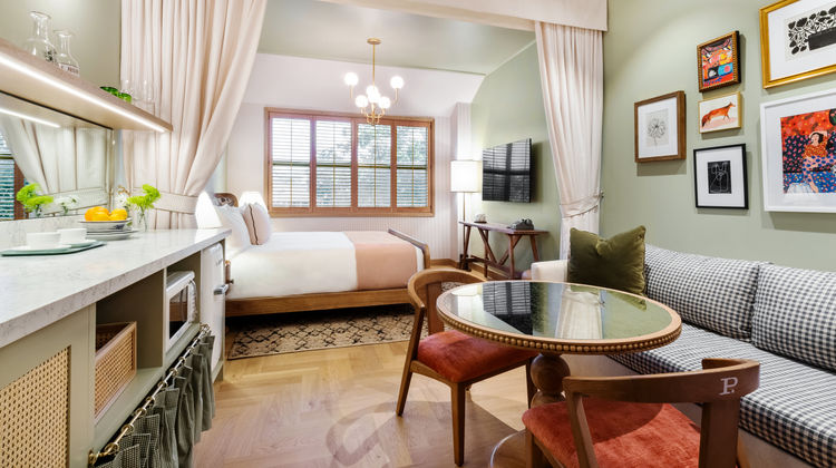 Palihouse Hyde Park Village Room