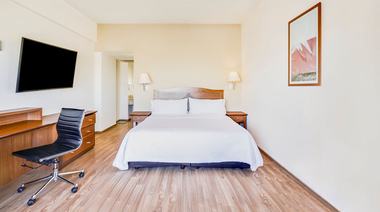 Fiesta Inn Torreon Galerias Room
