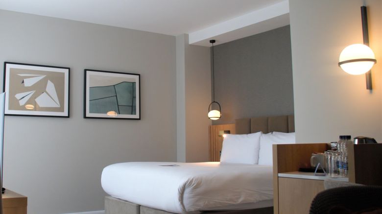 <b>Crowne Plaza London-Gatwick Airport Room</b>. Images powered by <a href="https://www.leonardoworldwide.com/" title="Leonardo Worldwide" target="_blank">Leonardo</a>.