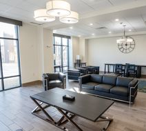 Atrium Hotel & Suites DFW Airport South Lobby