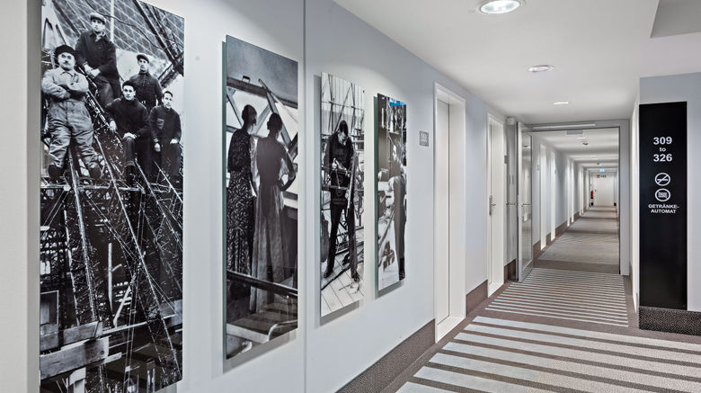 <b>Hey Lou Friedrichshafen Lobby</b>. Images powered by <a href="https://www.leonardoworldwide.com/" title="Leonardo Worldwide" target="_blank">Leonardo</a>.
