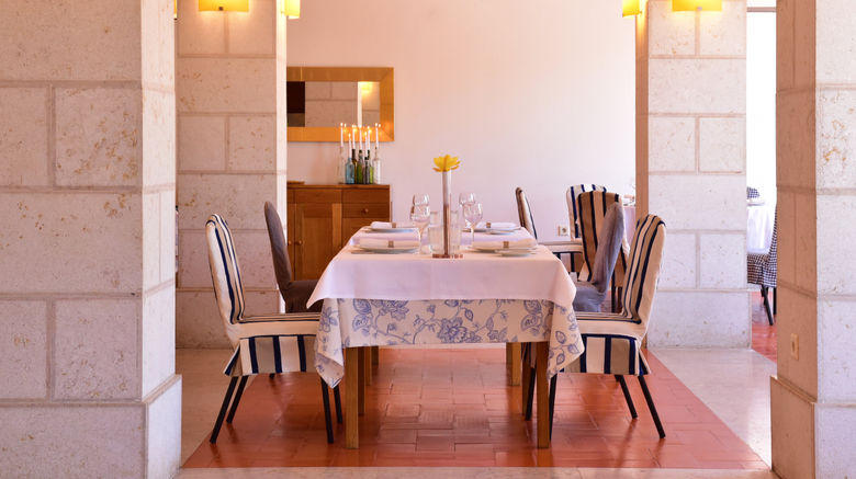 <b>Pousada Castelo de Alcacer do Sal Restaurant</b>. Images powered by <a href="https://www.leonardoworldwide.com/" title="Leonardo Worldwide" target="_blank">Leonardo</a>.