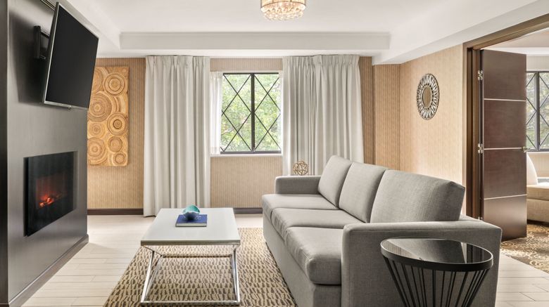 <b>Sheraton Nashua Suite</b>. Images powered by <a href="https://www.leonardoworldwide.com/" title="Leonardo Worldwide" target="_blank">Leonardo</a>.