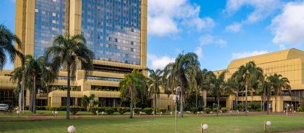 Rainbow Towers Hotel & Conference Center Exterior