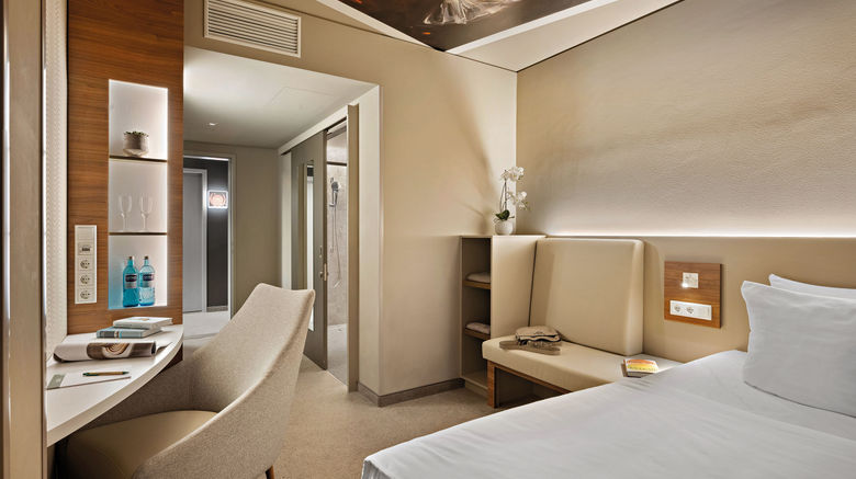 <b>Hey Lou Hotel Room</b>. Images powered by <a href="https://www.leonardoworldwide.com/" title="Leonardo Worldwide" target="_blank">Leonardo</a>.