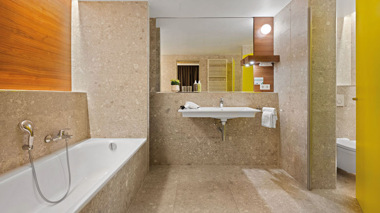 <b>Hey Lou Hotel Room</b>. Images powered by <a href="https://www.leonardoworldwide.com/" title="Leonardo Worldwide" target="_blank">Leonardo</a>.