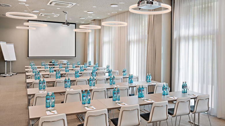 <b>Hey Lou Hotel Meeting</b>. Images powered by <a href="https://www.leonardoworldwide.com/" title="Leonardo Worldwide" target="_blank">Leonardo</a>.