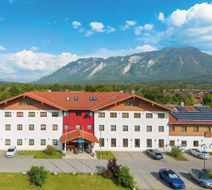 Styles Hotel Piding Exterior