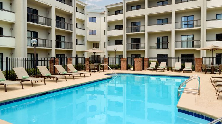 Courtyard Atlanta Executive Park/Emory Pool