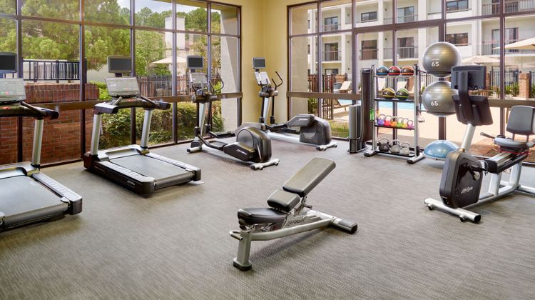 Courtyard Atlanta Executive Park/Emory Health Club