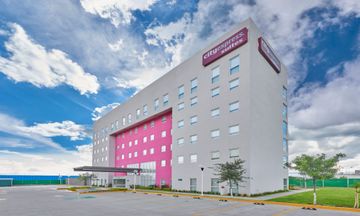 City Express Suites by Marriott Airport