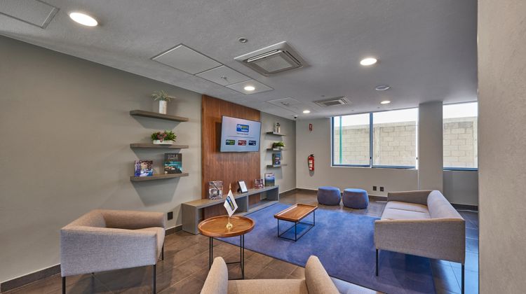 City Express by Marriott Celaya Galerias Lobby