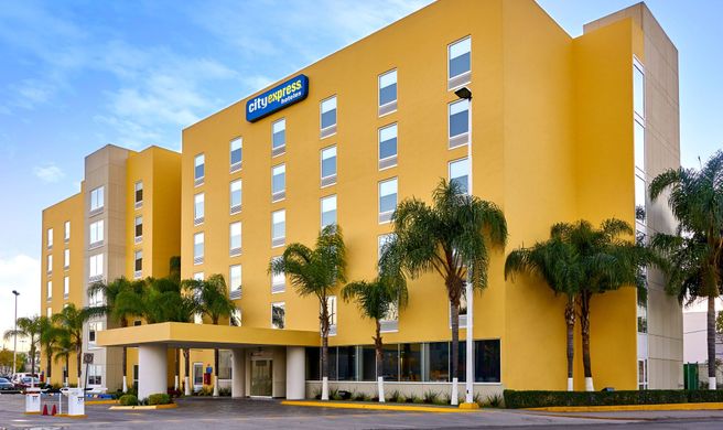 City Express by Marriott Leon Exterior