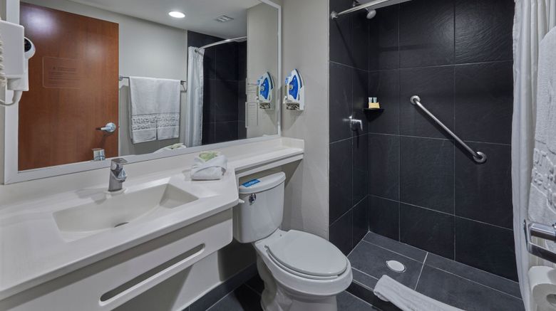 <b>City Express by Marriott Irapuato Norte Room</b>. Images powered by <a href="https://www.leonardoworldwide.com/" title="Leonardo Worldwide" target="_blank">Leonardo</a>.