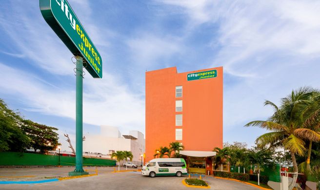 City Express Junior by Marriott Exterior
