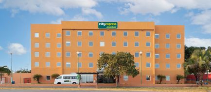 City Express Junior by Marriott Airport Exterior
