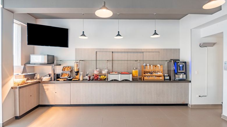 <b>City Express Junior by Marriott Airport Restaurant</b>. Images powered by <a href="https://www.leonardoworldwide.com/" title="Leonardo Worldwide" target="_blank">Leonardo</a>.