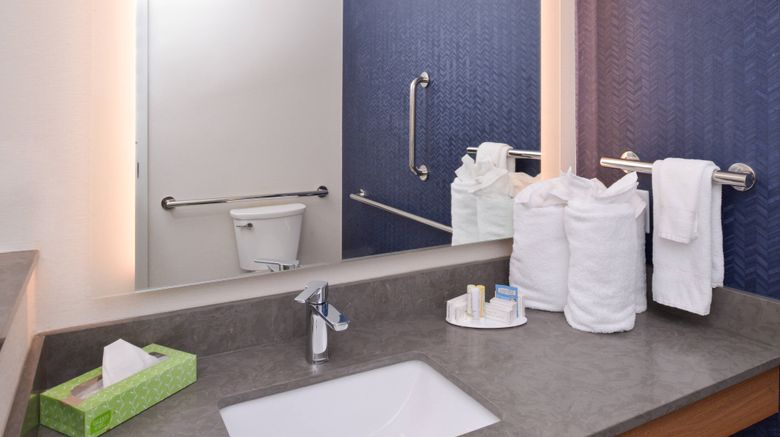 <b>Fairfield Inn & Suites Columbus Room</b>. Images powered by <a href="https://www.leonardoworldwide.com/" title="Leonardo Worldwide" target="_blank">Leonardo</a>.