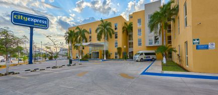 City Express by Marriott Campeche Exterior