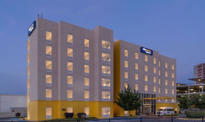 City Express by Marriott Chihuahua Exterior