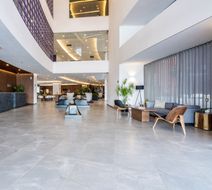City Express Plus by Marriott Lobby