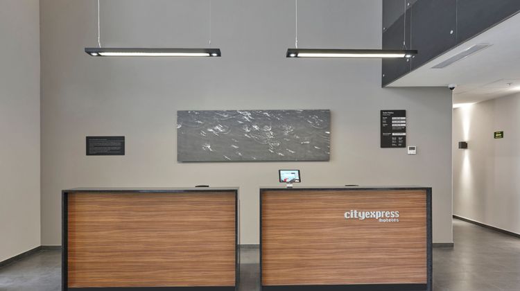 City Express by Marriott Ensenada Lobby