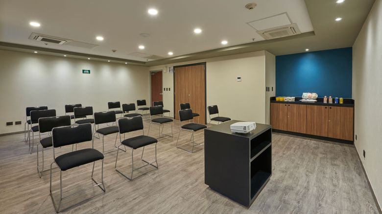 <b>City Express by Marriott Los Mochis Meeting</b>. Images powered by <a href="https://www.leonardoworldwide.com/" title="Leonardo Worldwide" target="_blank">Leonardo</a>.