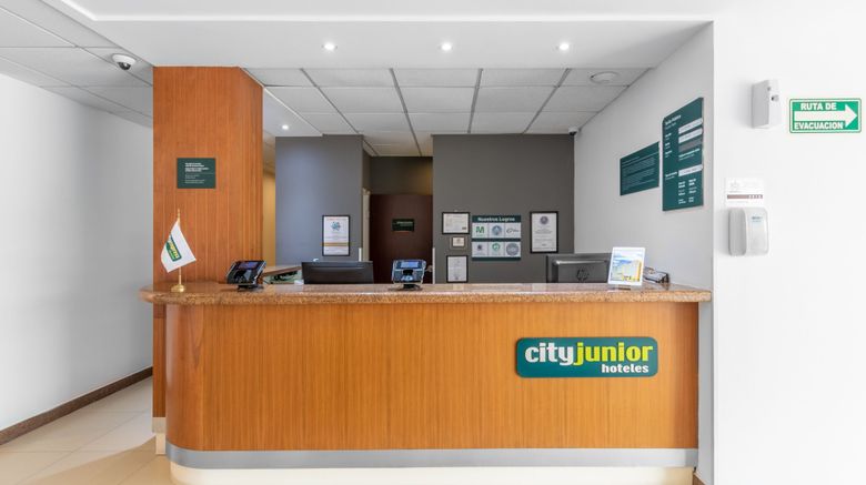 <b>City Express Junior by Marriott Airport Lobby</b>. Images powered by <a href="https://www.leonardoworldwide.com/" title="Leonardo Worldwide" target="_blank">Leonardo</a>.