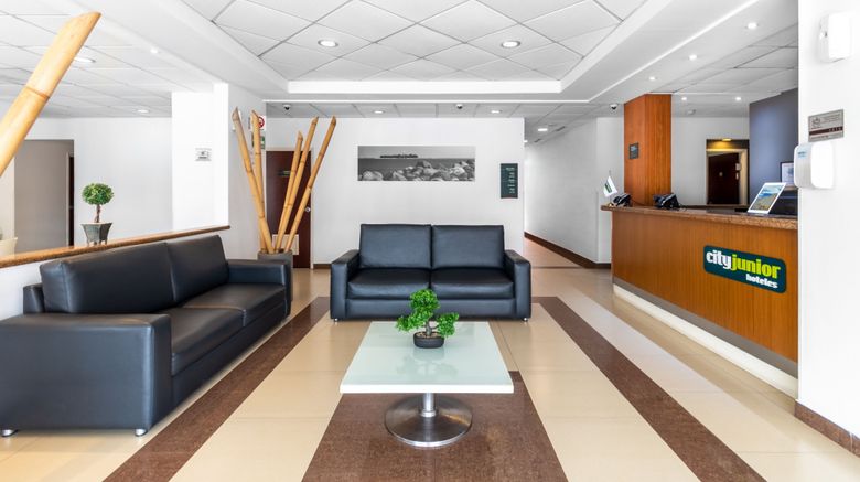 <b>City Express Junior by Marriott Airport Lobby</b>. Images powered by <a href="https://www.leonardoworldwide.com/" title="Leonardo Worldwide" target="_blank">Leonardo</a>.