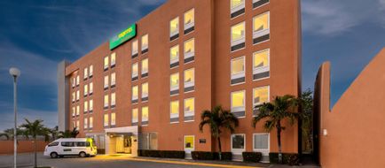 City Express Junior by Marriott Airport Exterior