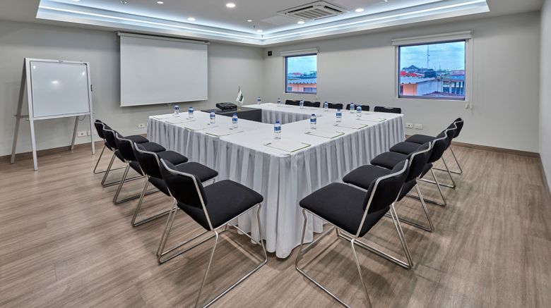 <b>City Express Junior by Marriott Meeting</b>. Images powered by <a href="https://www.leonardoworldwide.com/" title="Leonardo Worldwide" target="_blank">Leonardo</a>.