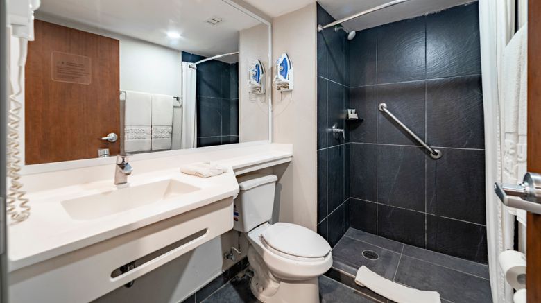 <b>City Express by Marriott Paraiso Room</b>. Images powered by <a href="https://www.leonardoworldwide.com/" title="Leonardo Worldwide" target="_blank">Leonardo</a>.