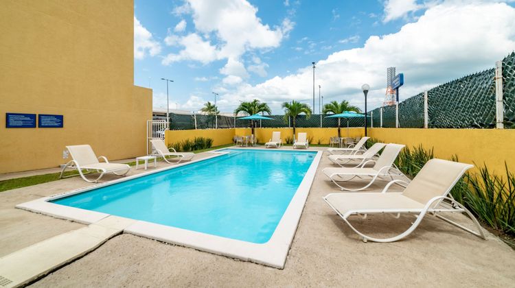 City Express by Marriott Paraiso Pool