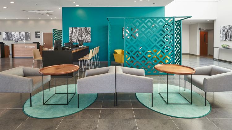 City Express by Marriott La Raza Lobby