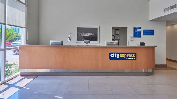 City Express by Marriott Mazatlan Lobby