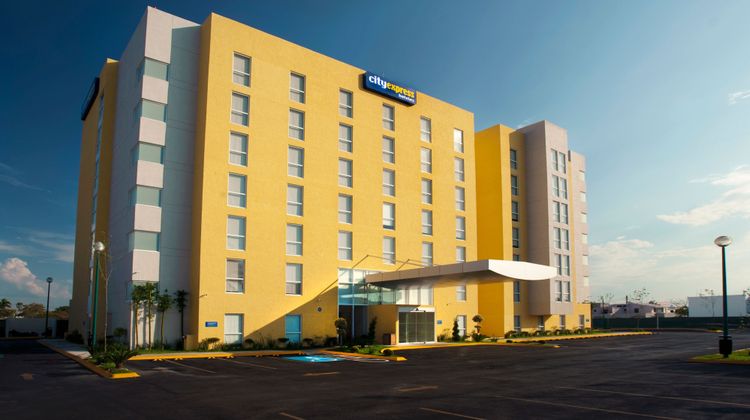 City Express by Marriott Exterior