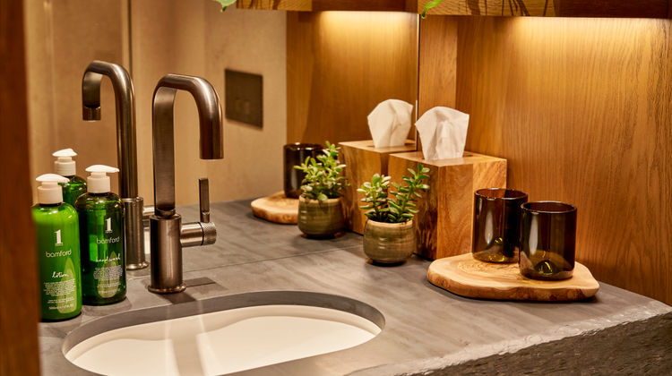 1 Hotel Mayfair Room