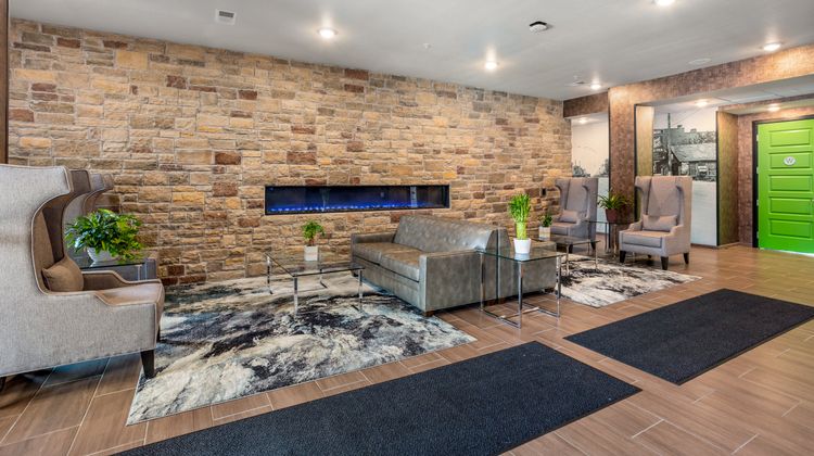 Cobblestone Hotels & Suites Lobby