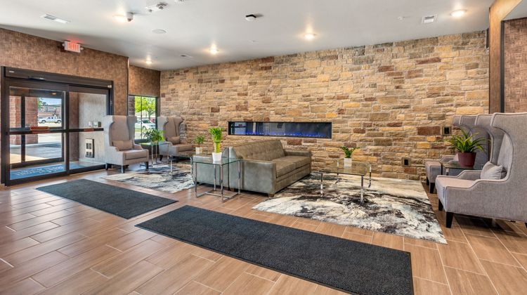 Cobblestone Hotels & Suites Lobby
