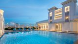 Voco Guangzhou Shifu Pool