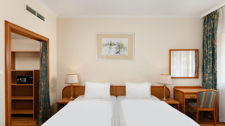 Danubius Hotel Raba Hungary Suite