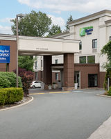 Holiday Inn Express & Suites Surrey