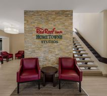 Red Roof Inn Painted Post Lobby