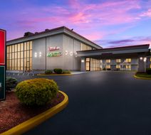 Red Roof Inn Painted Post Exterior