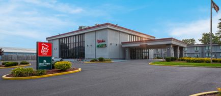 Red Roof Inn Painted Post Exterior