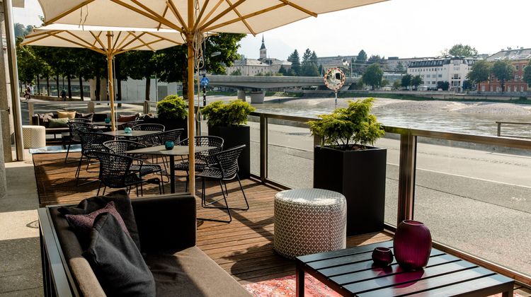 Motel One Salzburg Mirabell Exterior