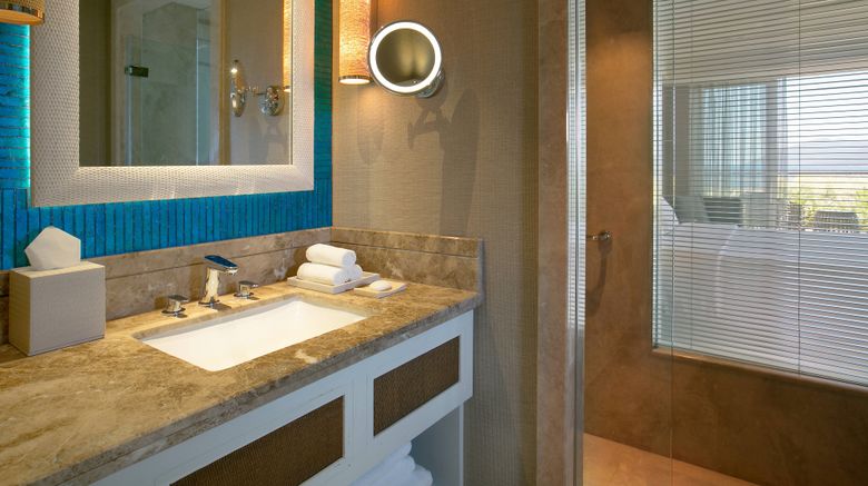 <b>Caresse, a Luxury Collection Resort/Spa Room</b>. Images powered by <a href="https://www.leonardoworldwide.com/" title="Leonardo Worldwide" target="_blank">Leonardo</a>.